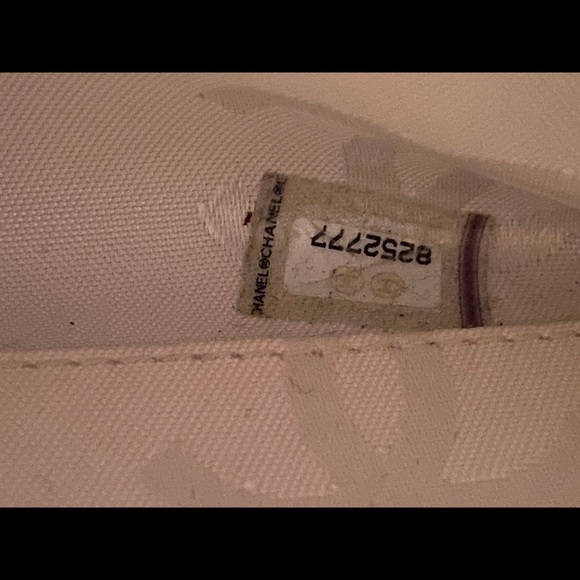 VINTAGE CHANEL BAG - Picture 5 of 5